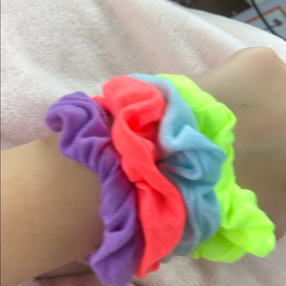 Scrunchies - Picture 2 of 4